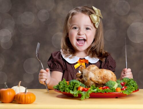 Essential Tips for Flying with Kids on Thanksgiving [2022]